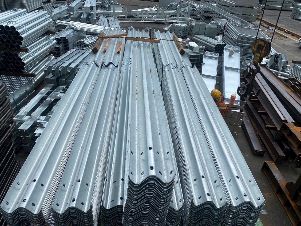 Hộ lan tôn sóng 2320mm 12 ho lan ton song 5 3